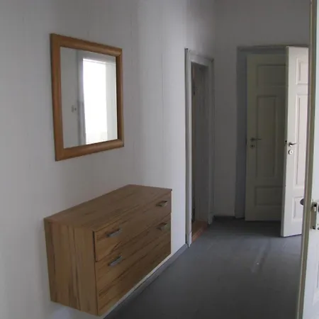 Schlichtes Quartier Wo. 9, 3 Og Links